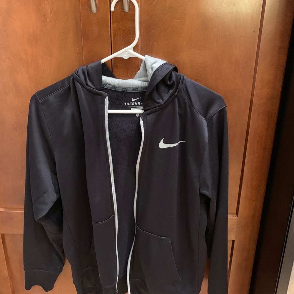 Nike jacket - Picture 3 of 3